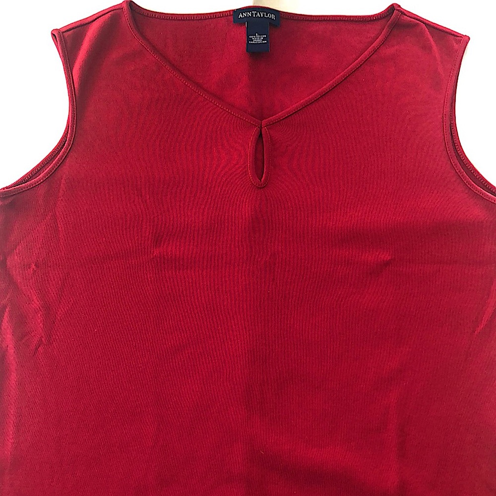 New Ann Taylor sleeveless cotton top with keyhole opening- size L